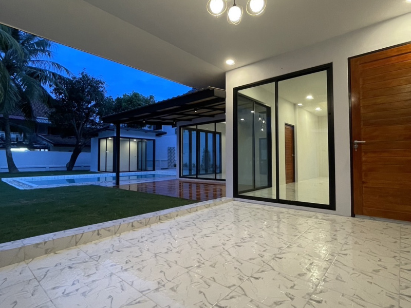 Chalong, Mueang Phuket, Phuket, 3 Bedrooms Bedrooms, ,3 BathroomsBathrooms,House,For Sale,1055
