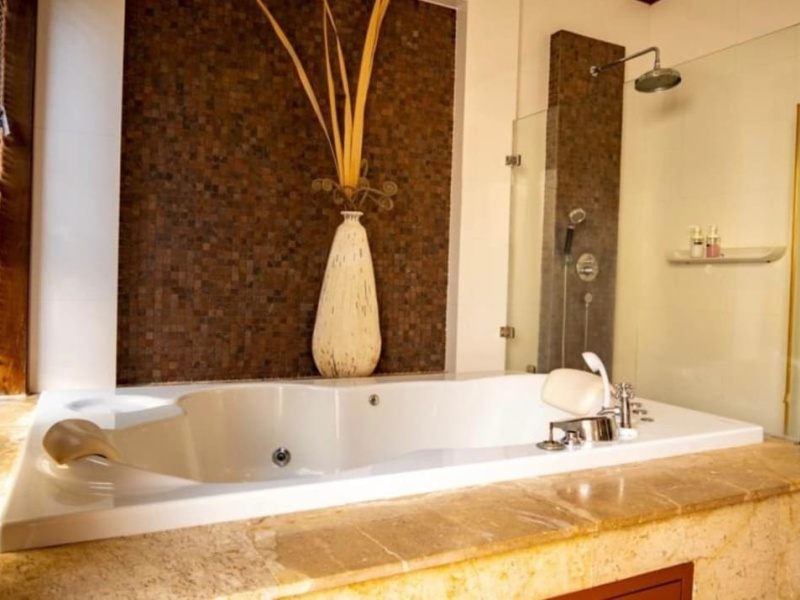 Chalong, Mueang Phuket, Phuket, 4 Bedrooms Bedrooms, ,3 BathroomsBathrooms,Villa,For Rent,1083