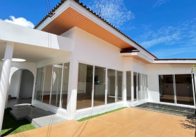 Ko Kaeo, Mueang Phuket, Phuket, 3 Bedrooms Bedrooms, ,3 BathroomsBathrooms,House,For Sale,1108