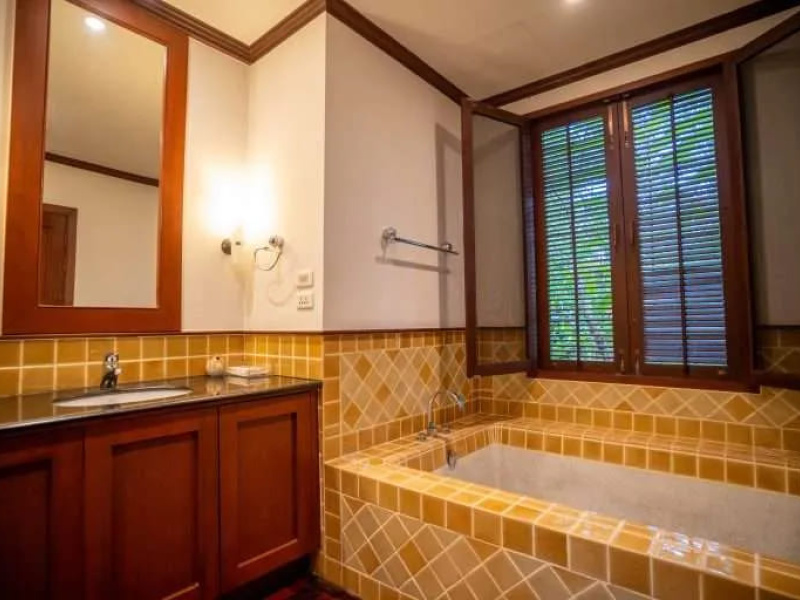 Sai Taan Villas, Cheong Thale, Thalang, Phuket, 4 Bedrooms Bedrooms, ,6 BathroomsBathrooms,Villa,For Sale,Sai Taan Villas,1121