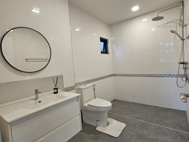 Chalong, Mueang Phuket, Phuket, 4 Bedrooms Bedrooms, ,4 BathroomsBathrooms,Villa,For Sale,1132