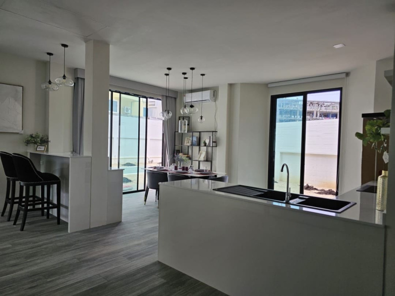 Kathu, Kathu, Phuket, 4 Bedrooms Bedrooms, ,2 BathroomsBathrooms,Villa,For Sale,1133