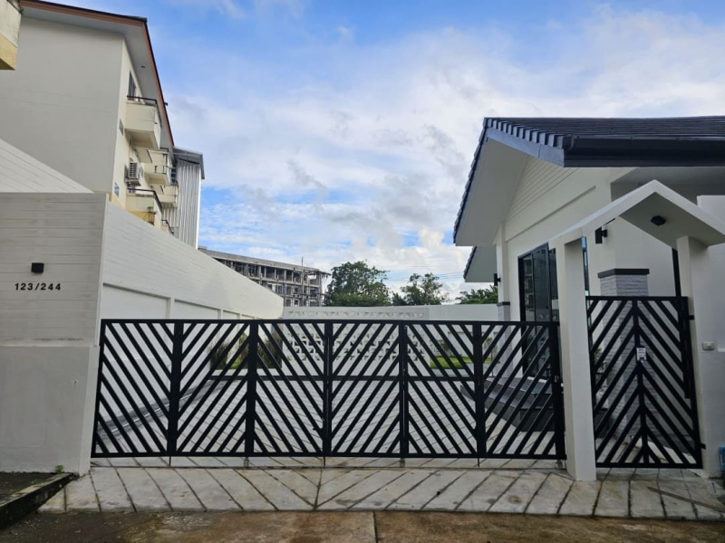 Kathu, Kathu, Phuket, 4 Bedrooms Bedrooms, ,2 BathroomsBathrooms,Villa,For Sale,1133