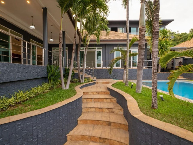 Rawai, Mueang Phuket, Phuket, 5 Bedrooms Bedrooms, ,5 BathroomsBathrooms,Villa,For Sale,1135