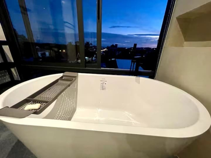 Rawai, Mueang Phuket, Phuket, 4 Bedrooms Bedrooms, ,4 BathroomsBathrooms,Villa,For Sale,1140