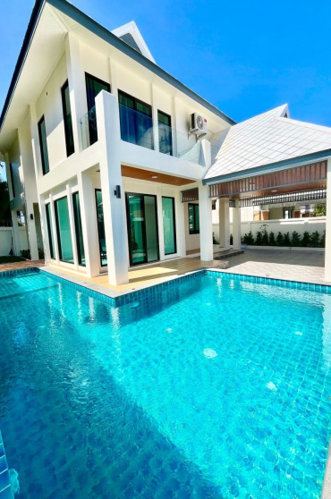 Chalong, Mueang Phuket, Phuket, 3 Bedrooms Bedrooms, ,4 BathroomsBathrooms,House,For Sale,1149