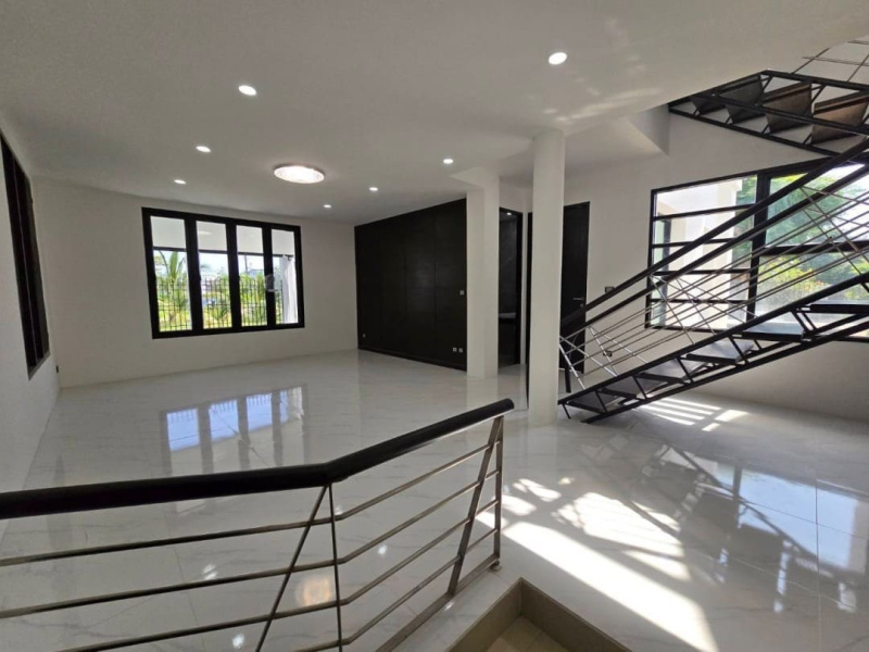 Anuphas Golf Ville, Kathu, Kathu, Phuket, 4 Bedrooms Bedrooms, ,3 BathroomsBathrooms,House,For Sale,Anuphas Golf Ville,1153