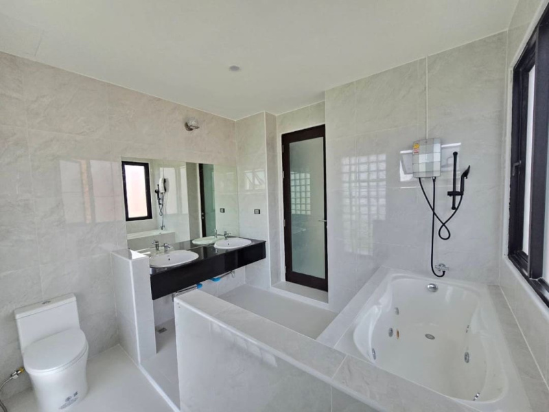 Anuphas Golf Ville, Kathu, Kathu, Phuket, 4 Bedrooms Bedrooms, ,3 BathroomsBathrooms,House,For Sale,Anuphas Golf Ville,1153