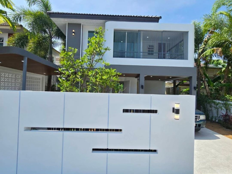 Ko Kaeo, Mueang Phuket, Phuket, 4 Bedrooms Bedrooms, ,3 BathroomsBathrooms,House,For Sale,1157