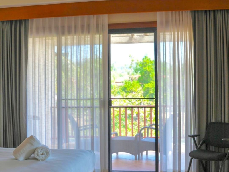 Lakeshore Villas, Cheong Thale, Thalang, Phuket, 4 Спальни Спальни, ,3 ВанныеВанные,Вилла,Продажа,Lakeshore Villas,1165