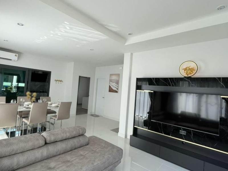 Supalai Lake Ville Phuket, Ko Kaeo, Mueang Phuket, Phuket, 4 Bedrooms Bedrooms, ,3 BathroomsBathrooms,House,For Rent,Supalai Lake Ville Phuket,1188