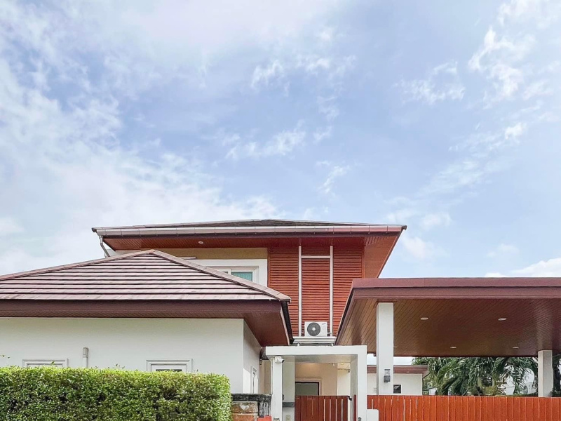 Ratsada, Mueang Phuket, Phuket, 3 Bedrooms Bedrooms, ,4 BathroomsBathrooms,House,For Sale,1033