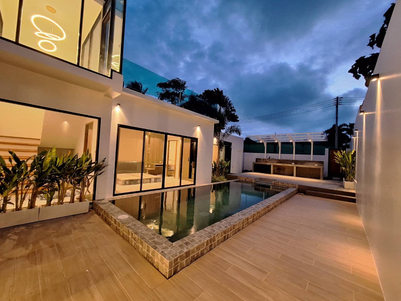 Rawai, Mueang Phuket, Phuket, 3 Bedrooms Bedrooms, ,4 BathroomsBathrooms,Villa,For Sale,1038