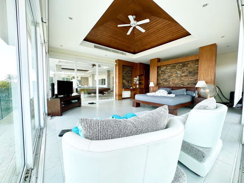 Cheong Thale, Thalang, Phuket, 5 Bedrooms Bedrooms, ,6 BathroomsBathrooms,Villa,For Sale,1044